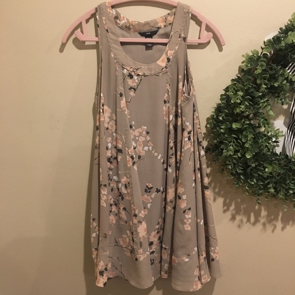 H&M Dresses & Skirts - ⭐️ H&M Cherry Blossom Midi Dress